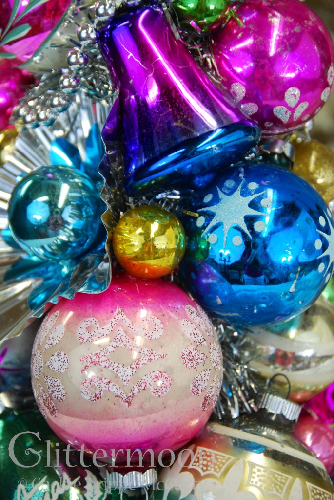 DETAIL OF SCOTT'S TOPIARY