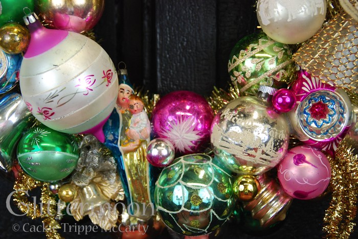 Detail of Angels Watch Wreath ©Glittermoon Productions LLC 3