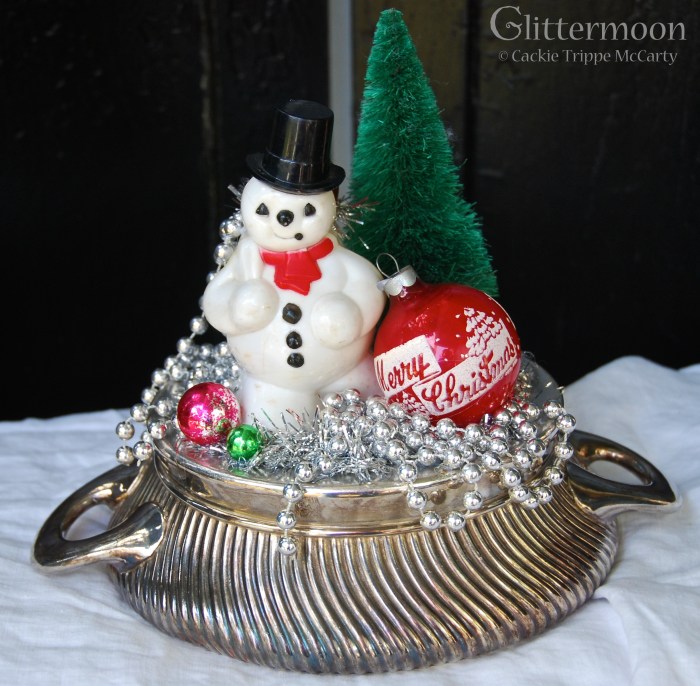 Snowman Scene Topiary